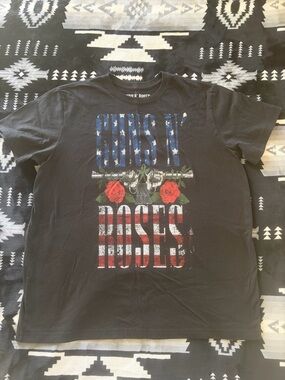 Guns N' Roses Graphic Tee - Black with American Flag Print